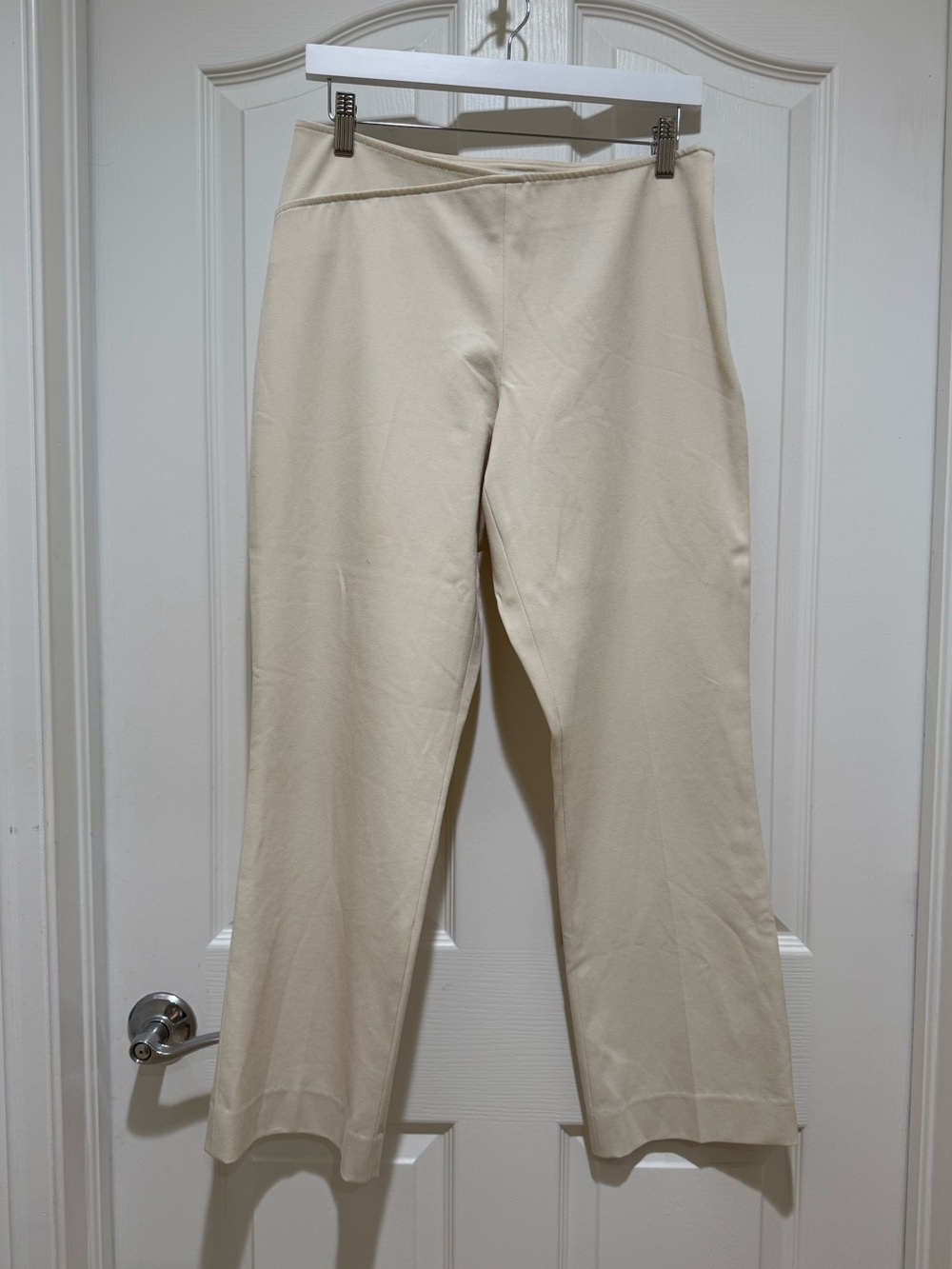 Cache Winter White Capri Pants Size 8 Tailored Straight Leg Y2K